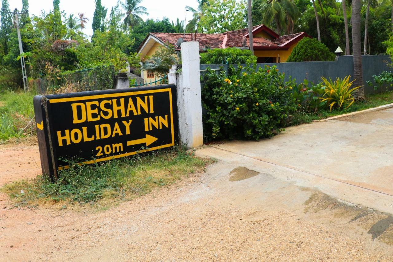 Deshani Holiday Inn Dambulla Exterior photo
